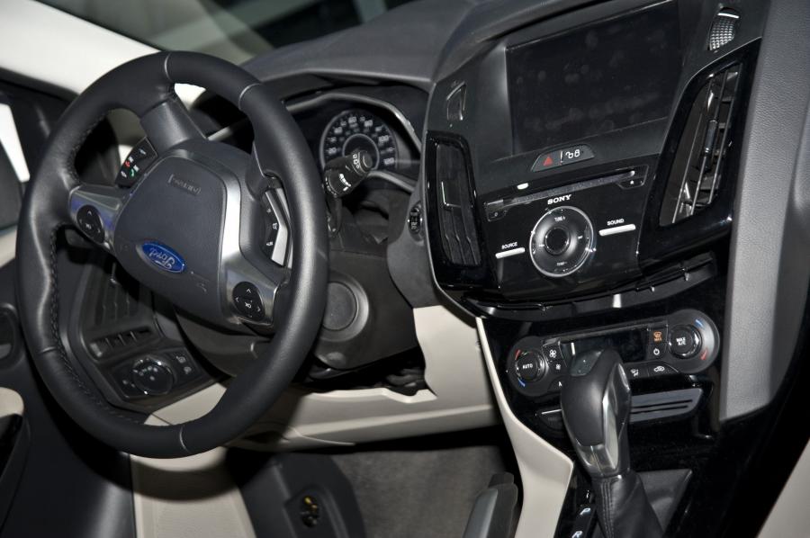  Ford Focus Electric 2011 года  (фото 82 из 131)